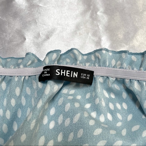 Shein Puff Sleeve Crop Top - Picture 6 of 6